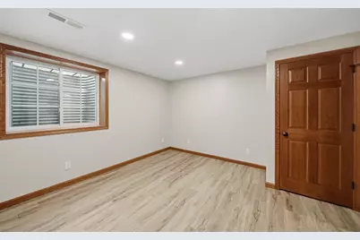 844 Hann Avenue, Dixon, IL 61021 - Photo 37