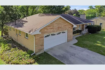 1304 Park Lane, Dixon, IL 61021 - Photo 7