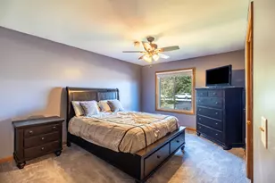 913 Amber Ln, Lake Villa, IL 60046 - Photo 11