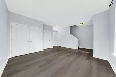 1218 Byrne Boulevard, Vernon Hills, IL 60061 - Photo 5