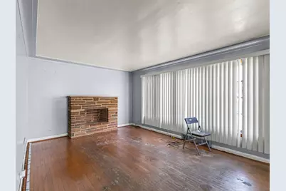 8643 S Kingston Avenue, Chicago, IL 60617 - Photo 7