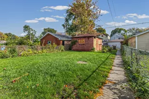 8643 S Kingston Ave, Chicago, IL 60617 - Photo 25