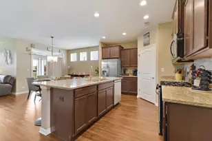 1150 Americana Ave, Pingree Grove, IL 60140 - Photo 5