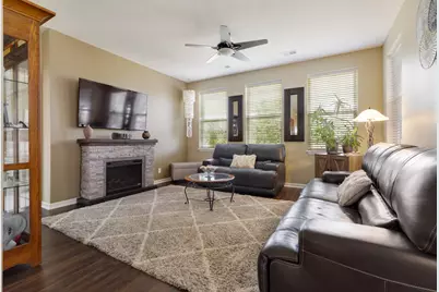 1150 Americana Avenue, Pingree Grove, IL 60140 - Photo 11