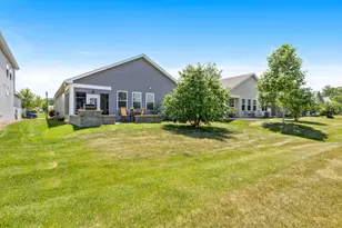 1150 Americana Ave, Pingree Grove, IL 60140 - Photo 25