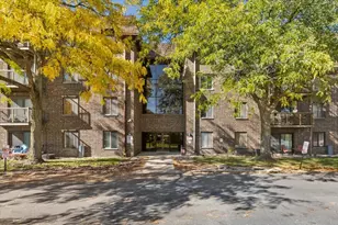 820 Elder Rd, Homewood, IL 60430 - Photo 1