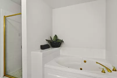 451 Town Place Circle #411, Buffalo Grove, IL 60089 - Photo 13