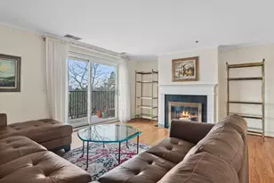 451 Town Pl Cir, Buffalo Grove, IL 60089 - Photo 5