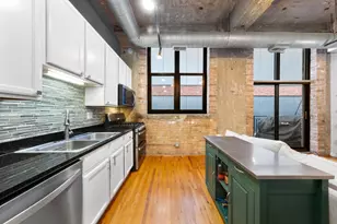 215 N Aberdeen St, Chicago, IL 60607 - Photo 3