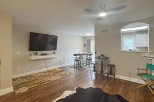 233 Judy Ln, Cortland, IL 60112 - Photo 5