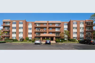 2066 Saint Johns Avenue #404, Highland Park, IL 60035 - Photo 1
