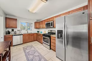 1212 Grandview Ave, Lockport, IL 60441 - Photo 9