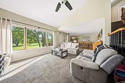 1212 Bellevue Drive, Dekalb, IL 60115 - Photo 5