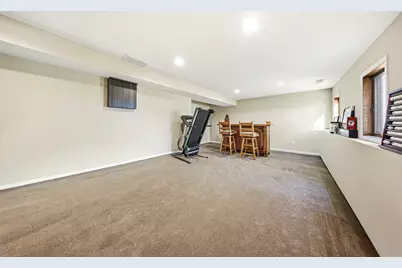 1212 Bellevue Drive, Dekalb, IL 60115 - Photo 23