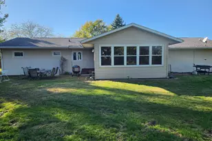 8950 Hoover Rd, Rock Falls, IL 61071 - Photo 13