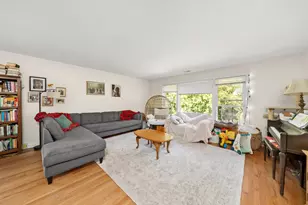 704 Florence Ave, Evanston, IL 60202 - Photo 3