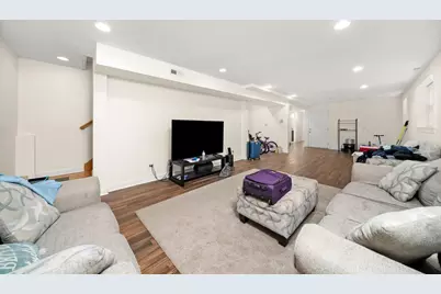 704 Florence Avenue, Evanston, IL 60202 - Photo 7