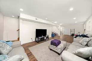 704 Florence Ave, Evanston, IL 60202 - Photo 7