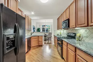 418 Bay Tree Cir, Vernon Hills, IL 60061 - Photo 17