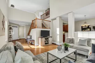 418 Bay Tree Cir, Vernon Hills, IL 60061 - Photo 9