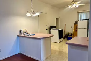 305 Park St, Danville, IL 61832 - Photo 5