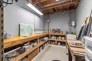 611 Pine St, Sugar Grove, IL 60554 - Photo 39