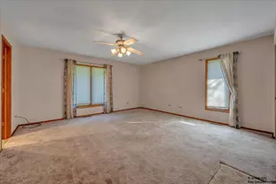 12434 W Van Ct, Beach Park, IL 60099 - Photo 13