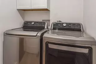 1535 W Estes Ave, Chicago, IL 60626 - Photo 21