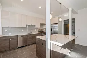 1535 W Estes Ave, Chicago, IL 60626 - Photo 25