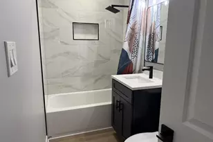 318 Shabbona Dr, Park Forest, IL 60466 - Photo 11