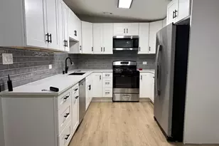 318 Shabbona Dr, Park Forest, IL 60466 - Photo 9