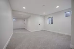 201 N Cambridge Dr, Geneva, IL 60134 - Photo 29