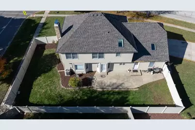 201 N Cambridge Drive, Geneva, IL 60134 - Photo 39