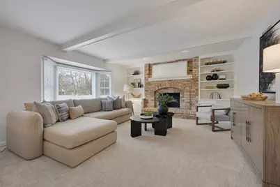 201 N Cambridge Drive, Geneva, IL 60134 - Photo 7