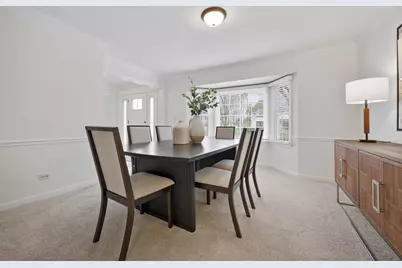 201 N Cambridge Drive, Geneva, IL 60134 - Photo 5