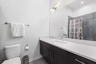 1728 W Division St, Chicago, IL 60622 - Photo 17