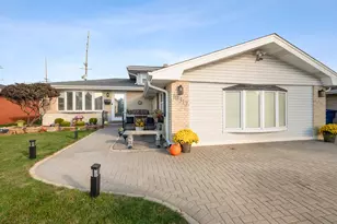 10317 Lacrosse Ave, Oak Lawn, IL 60453 - Photo 3