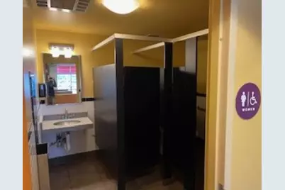 2561 Sycamore Road, Dekalb, IL 60115 - Photo 13