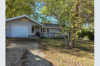 200 S Beck Road, Lindenhurst, IL 60046 - Photo 1