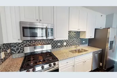 33 W Ontario Street #24I, Chicago, IL 60654 - Photo 13