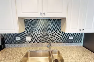 33 W Ontario St, Chicago, IL 60654 - Photo 11