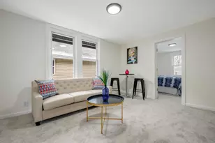 547 S Martin Luther King Jr Ave, Waukegan, IL 60085 - Photo 9