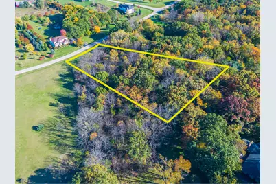 705 Indian Trce, Woodstock, IL 60098 - Photo 3