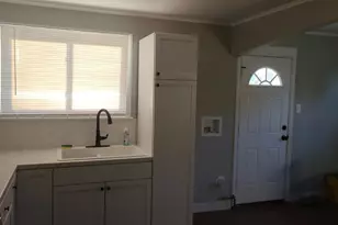 8132 S Kilbourn Ave, Chicago, IL 60652 - Photo 5