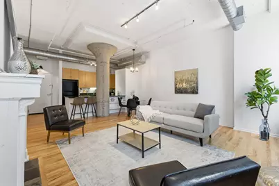 130 S Canal Street #217, Chicago, IL 60606 - Photo 5