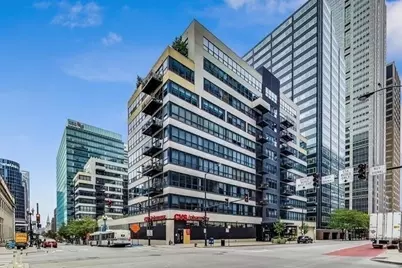 130 S Canal Street #217, Chicago, IL 60606 - Photo 1