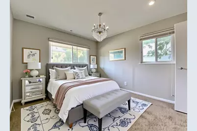 317 E Schaumburg Road, Streamwood, IL 60107 - Photo 9