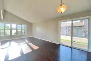 20073 Park Ave, Lynwood, IL 60411 - Photo 7