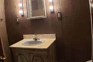 24805 Murphy Rd, Wilmington, IL 60481 - Photo 9