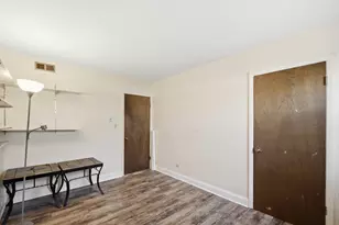 1365 Newcastle Ln, Hoffman Estates, IL 60169 - Photo 17